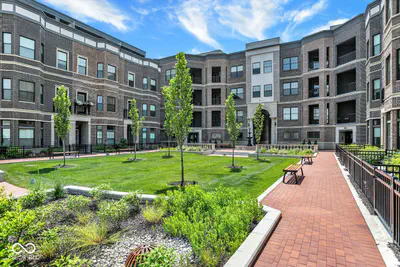 920 Veterans Way, Carmel - 41