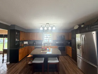 1112 Ranch Road, Connersville - 17