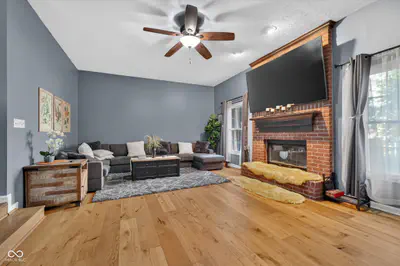 8642 Black Stone Xing, Avon - 21