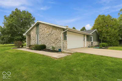 8301 Santa Barbara Drive, Muncie - 3