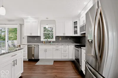 11912 Wainwright Boulevard, Fishers - 13