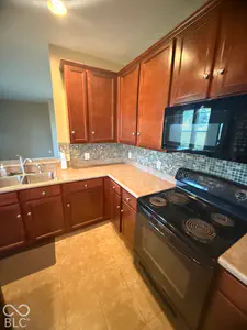 1131 Ascalon Court, Indianapolis - 38