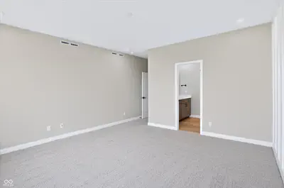 6757 Thresher Pass, McCordsville - 19