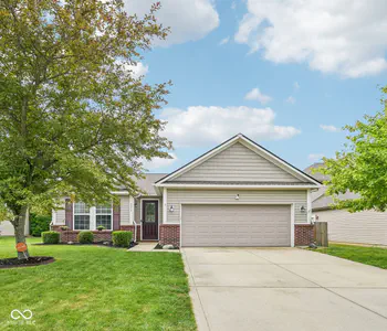 8072 Lawrence Woods Place, Indianapolis