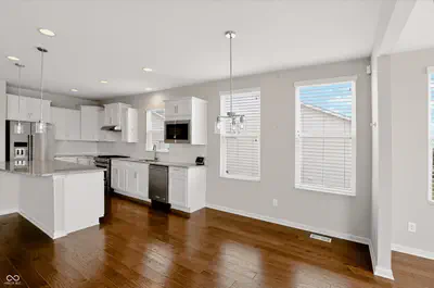 561 Harstad Boulevard, Westfield - 32