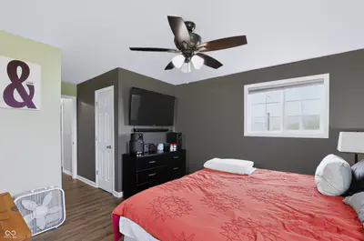 4825 E State Road 47, Lebanon - 27