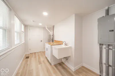 350 S East Street, Pendleton - 16