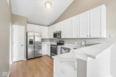 1152 Longwell Lane, Indianapolis - 4