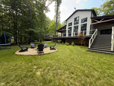 8446 Parkview Drive, Rockville