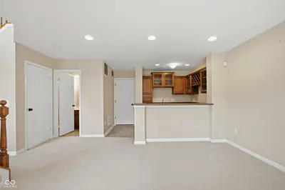6338 Central Boulevard, Whitestown - 6