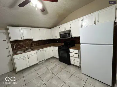 1605 Spruce Street, Indianapolis - 3
