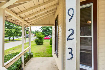 923 Washington Street, Hope - 10