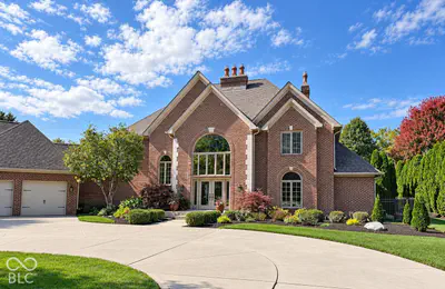 10646 Walnut Creek Drive W, Carmel - 2