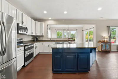 12248 Hawks Nest Drive, Fishers - 14