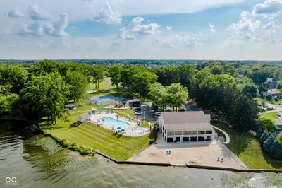 560 Harbour Drive, Noblesville - 66