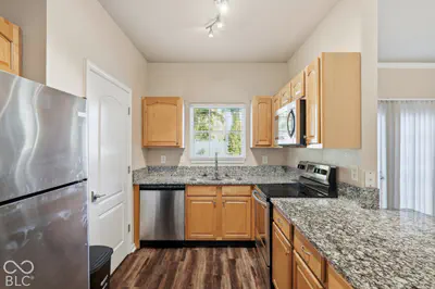 2121 Grenville Street, Carmel - 21