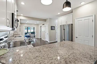 9801 Logan Lane, Fishers - 17