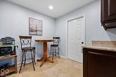9110 Waymen Drive, Indianapolis - 13