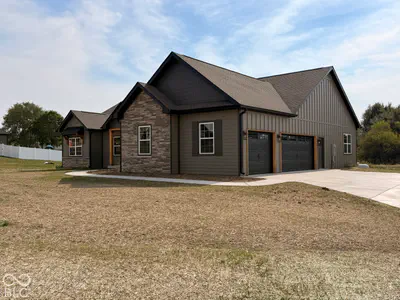 5 Pine Hills Court, Crawfordsville - 2