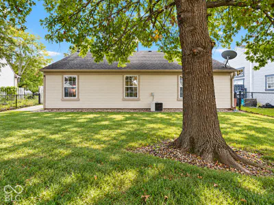218 Lake Point Lane S, Greenwood - 26