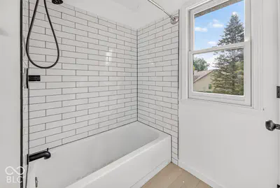 6743 Bluffgrove Drive, Indianapolis - 17