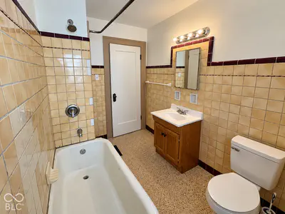 4526 Washington Street, Indianapolis - 43