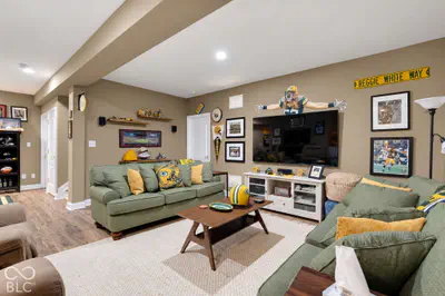 4210 Dartmoor Drive, Greenwood - 42