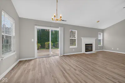 6540 Abby Lane, Zionsville - 17