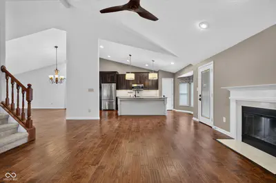 8625 Douglaston Court, Indianapolis - 10