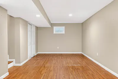 697 Lake Vista Drive, Columbus - 44