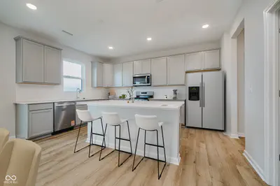 7864 Harmony Drive, Avon - 2