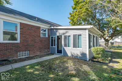 250 E Pleasant Run Parkway North Drive, Indianapolis - 28