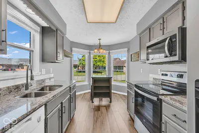 5690 Crystal Bay West Drive, Plainfield - 18