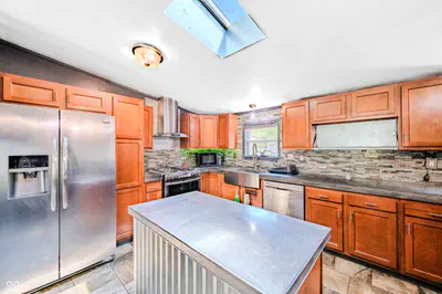 20550 Baker Street, Sheridan - 8