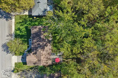 765 W Pine Street, Zionsville - 38