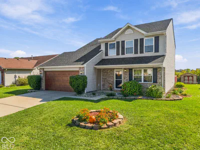 1225 Charlotte Way, Shelbyville - 2