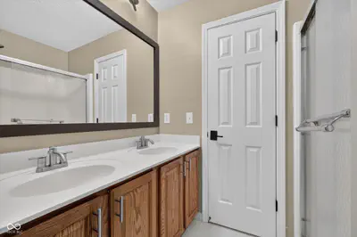 8625 Douglaston Court, Indianapolis - 34