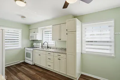 202 N 18th Avenue, Beech Grove - 10