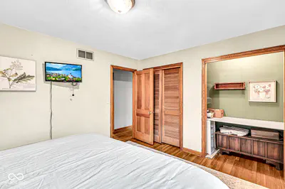 400 Madison Avenue, Pendleton - 33
