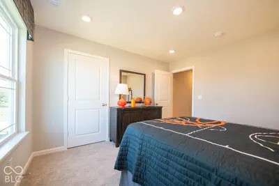 3165 Haberdashery Drive, Monrovia - 34