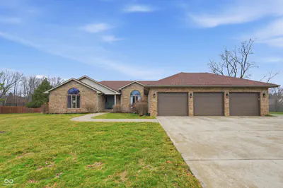 209 Copperwood Court, Muncie - 4