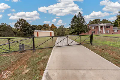 2442 E County Road 1050 S, Cloverdale - 75