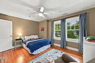 305 N Ridgeview Drive, Indianapolis - 32