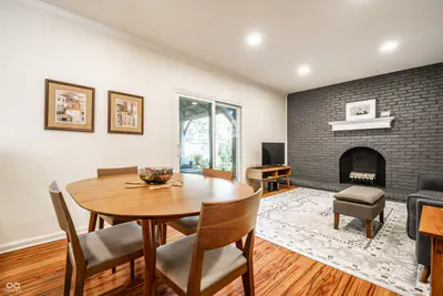 644 Lakeview Drive, Zionsville - 13