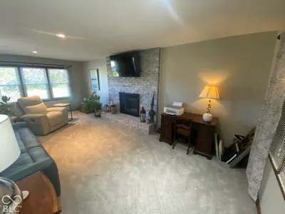 558 S 2nd Street, Upland - 21