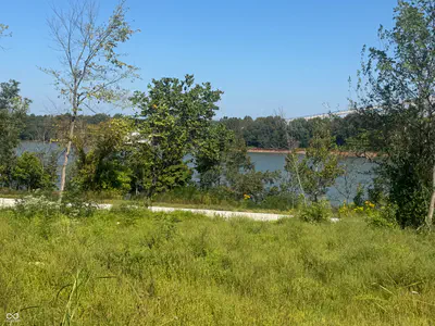 15839 State Road 156, Patriot - 3
