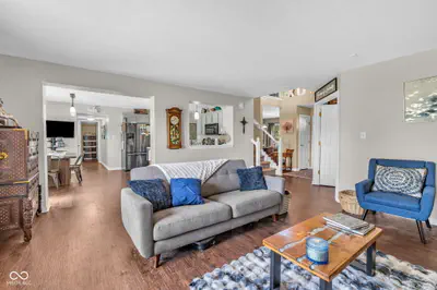 2905 Shadow Lake Drive, Indianapolis - 2