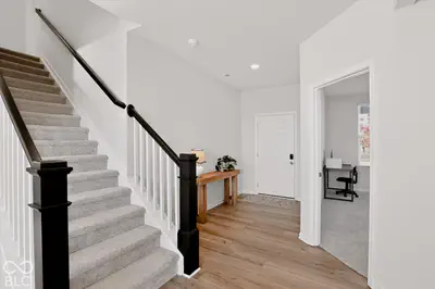 19060 Seaforth Way, Westfield - 14