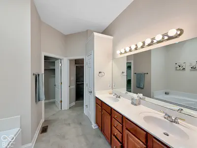 7327 Catboat Court, Fishers - 20