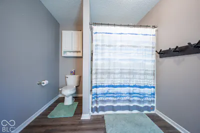 8402 S Paddleboat Lane, Pendleton - 32
